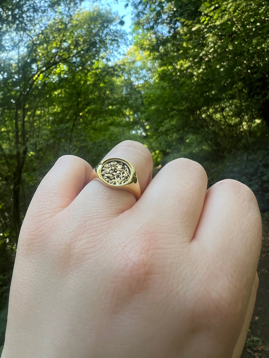 One-Of-A-Kind 18ct Yellow Gold 'Utopia' Inspired Signet Ring