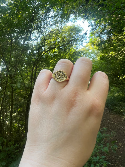 One-Of-A-Kind 18ct Yellow Gold 'Utopia' Inspired Signet Ring